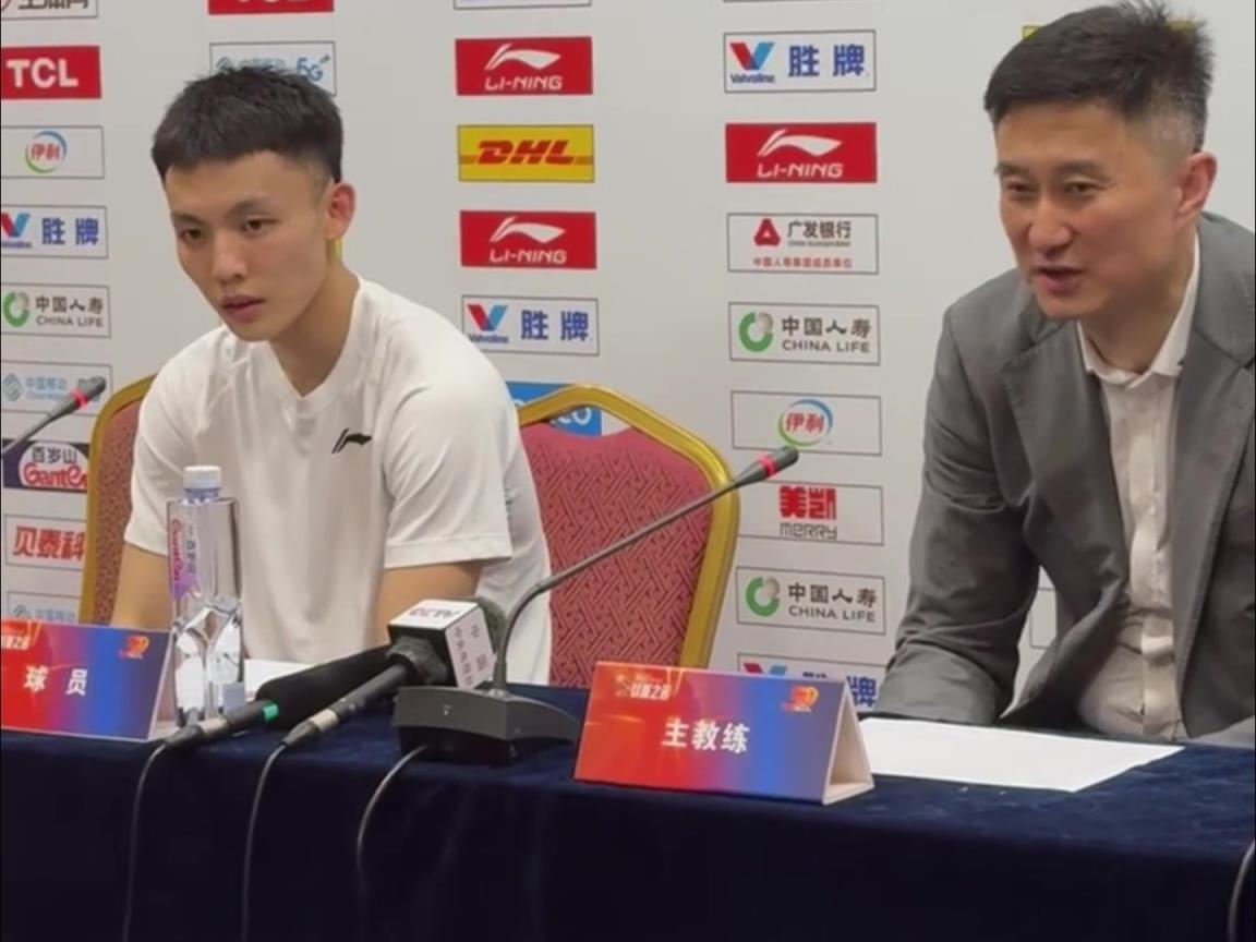 這是能說的嗎徐杰：杜指導(dǎo)賽前說了，這場球就是打架和摔跤！