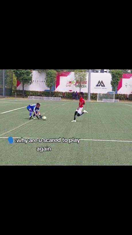 惡劣！這孩子可以終身禁止踢足球了