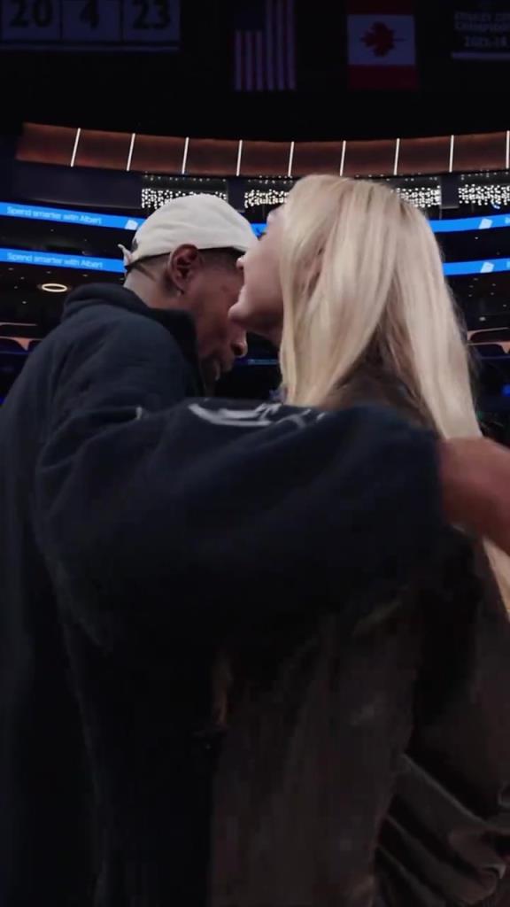 卡梅倫布林克這大長腿，KD都得多看幾眼