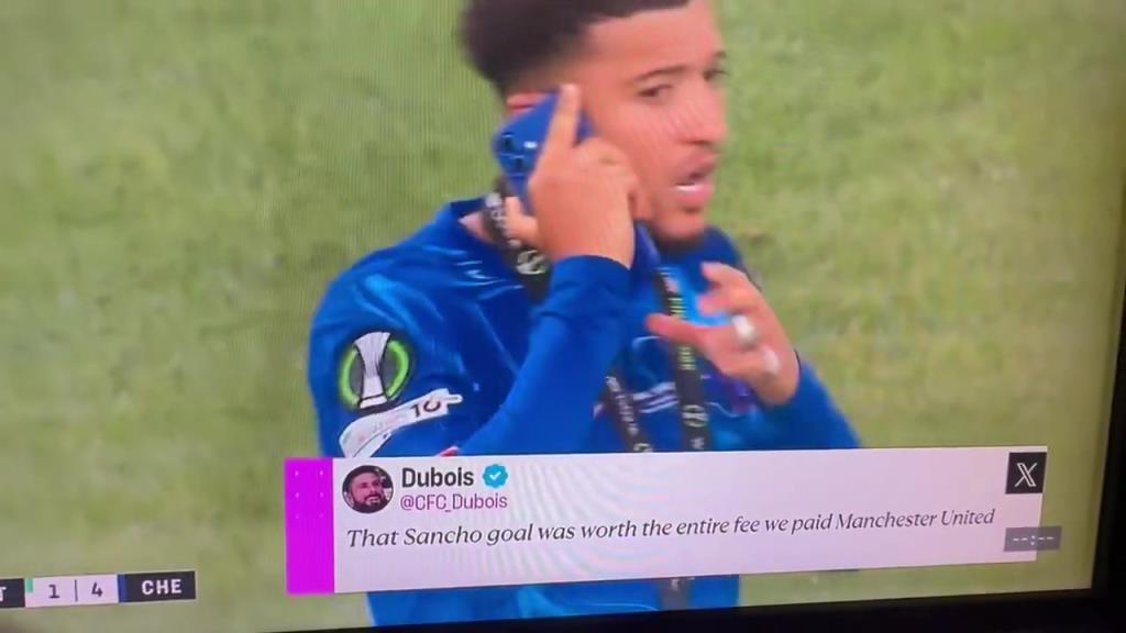 直接攤牌！桑喬賽后在場(chǎng)上煲電話粥，大聲說自己不回曼聯(lián)