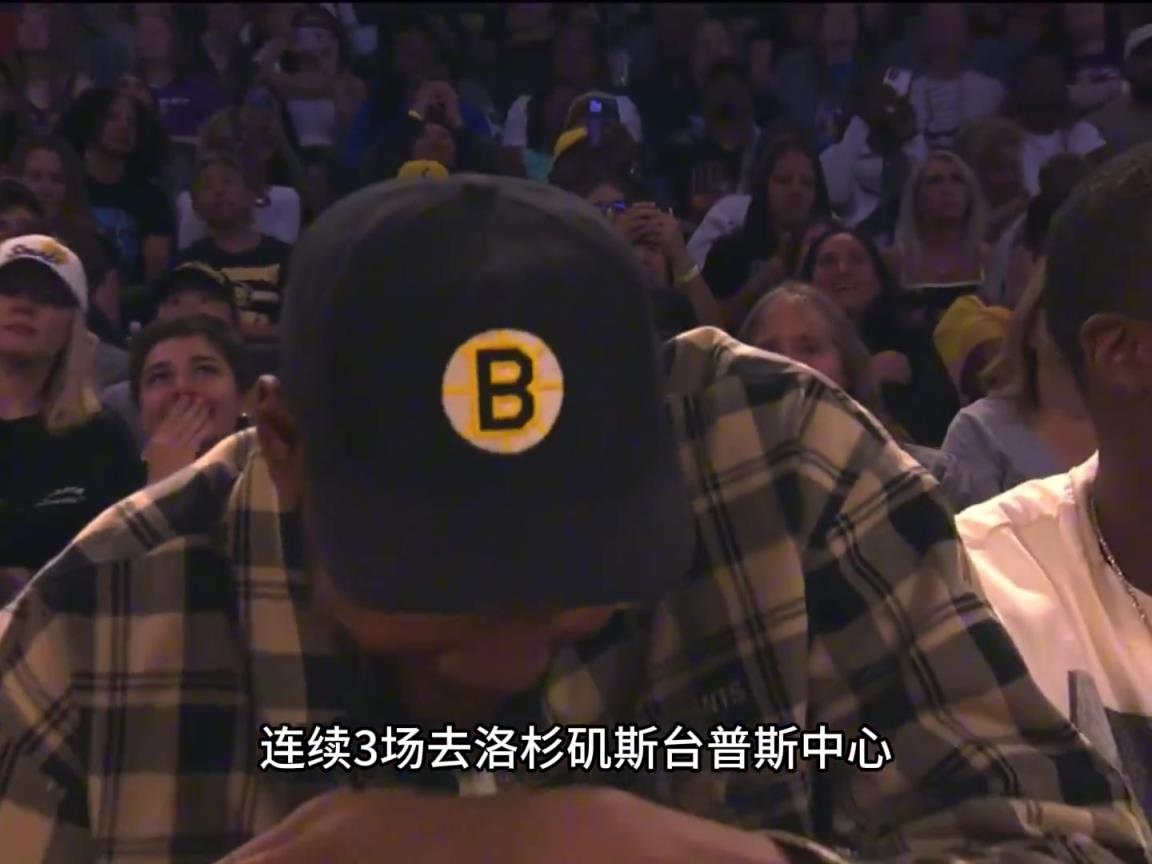 KD凡心大動？連續(xù)三場盯梢火花隊(duì)皮衣布林克庫里‘準(zhǔn)妹夫’上線？